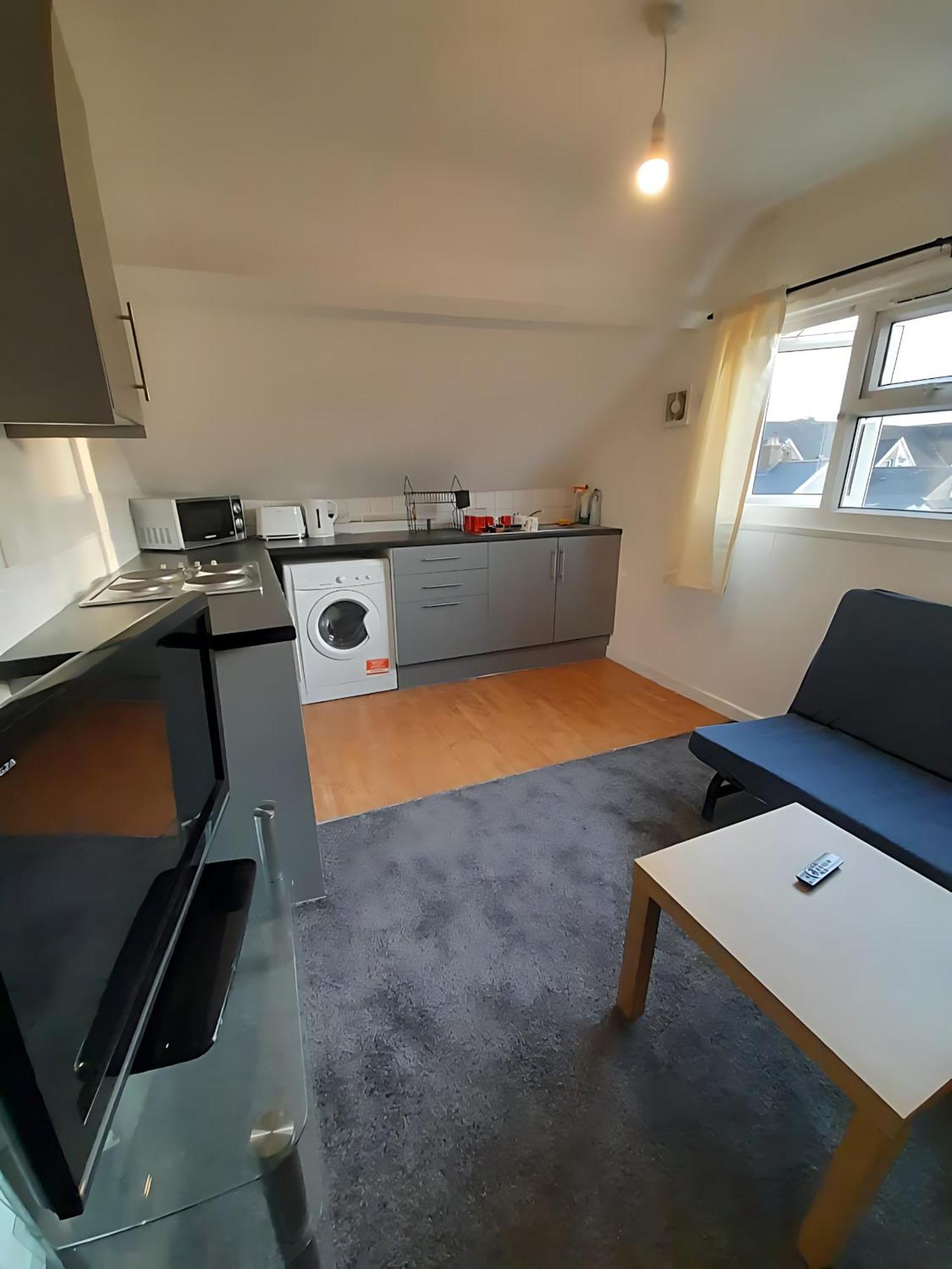 Entire Victoria Park Cardiff Apartment With Free Street Parking Bus 17 And 18 Direct To Cardiff City Centre, Fast Free Wi-Fi Eksteriør billede